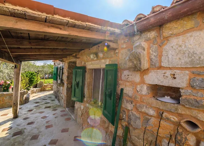Case de vacanță Betlehem & Nazaret On Krk Island Poljice(Krk)