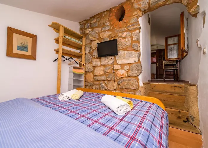 Case de vacanță Betlehem & Nazaret On Krk Island Poljice(Krk)